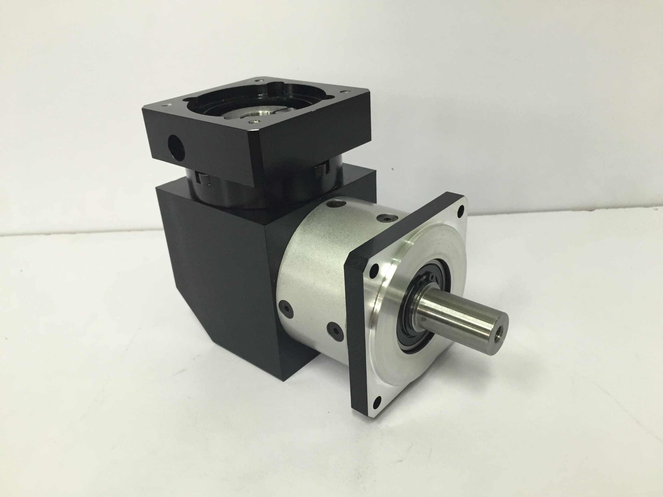 步進(jìn)電動機(jī)需要行星減速機(jī)做什么用？